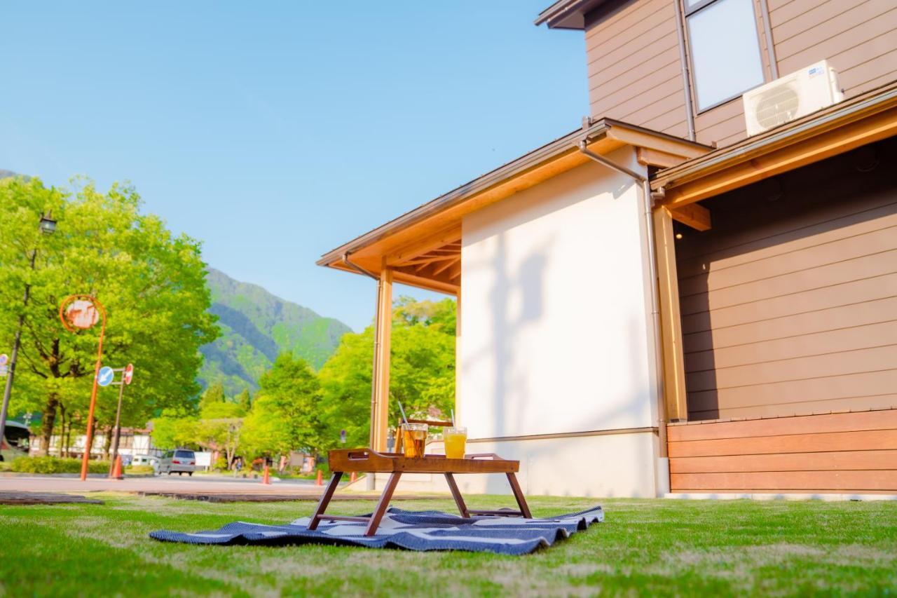 Locomotion Coffee And Bed Tateyama  Exterior photo