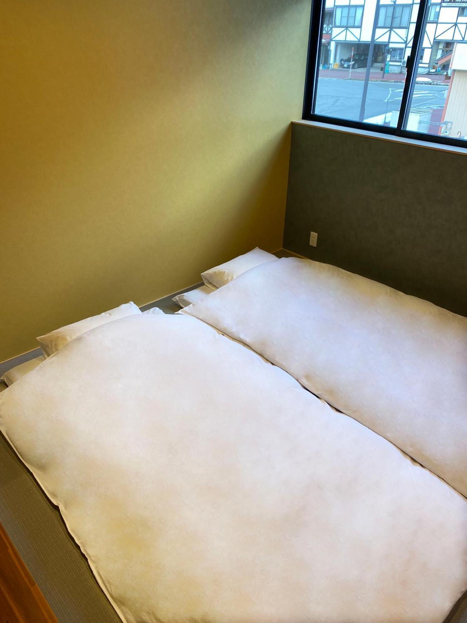 Locomotion Coffee And Bed Tateyama  Exterior photo