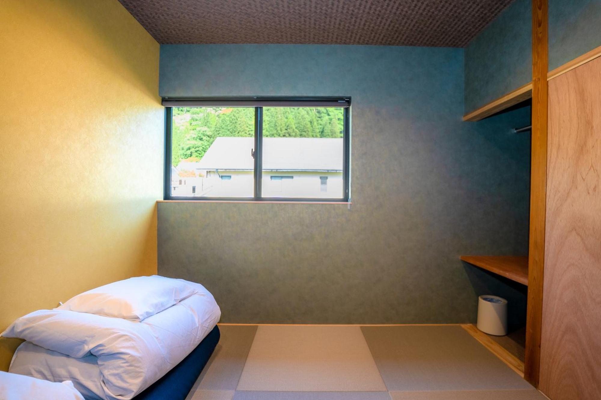 Locomotion Coffee And Bed Tateyama  Exterior photo
